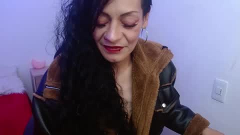 Snapshot of _alexandrajones chatting on 02/21/25, 08:40 Alexandra online show from 02/21/25, 08:40