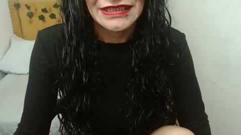 Snapshot of _alexandrajones chatting on 03/06/25, 04:30 Alexandra online show from 03/06/25, 04:30