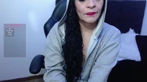 Snapshot of _alexandrajones chatting on 09/25/25, 02:37 Alexandra online show from 09/25/25, 02:37