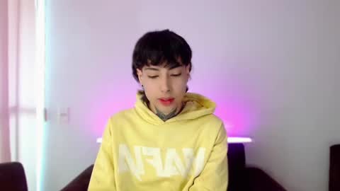 _alexblunt_ online show from 12/23/24, 04:39