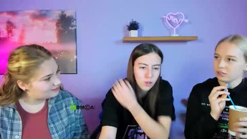 _alice_smith__ online show from 10/20/25, 08:48