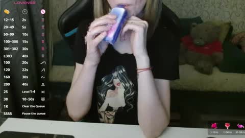  AliceCullen  online show from 11/24/25, 03:34