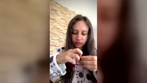 _alyson online show from 02/04/26, 06:47