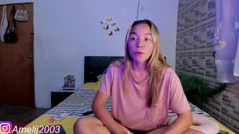 Snapshot of _amelia_johns chatting on 03/11/25, 09:48 AMELIA online show from 03/11/25, 09:48