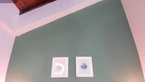 Ana Victoria online show from 11/21/25, 06:17