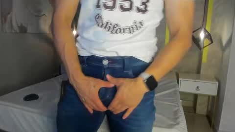 Andrew online show from 12/24/24, 12:33