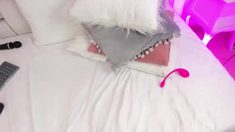 Angel Azul online show from 02/11/25, 02:46