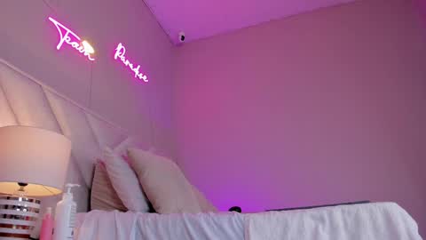 ngela  online show from 02/24/25, 06:36