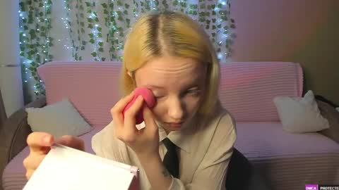 Emily online show from 04/19/26, 11:51