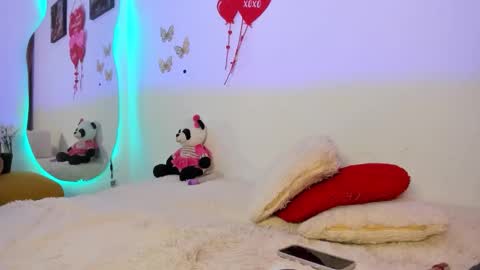 Snapshot of _angelnaugthy_ chatting on 02/06/26, 02:05 ANGEL online show from 02/06/26, 02:05