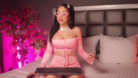 Anna online show from 01/16/25, 08:25