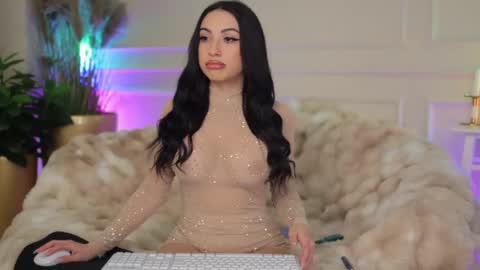 Anna online show from 04/22/26, 07:26