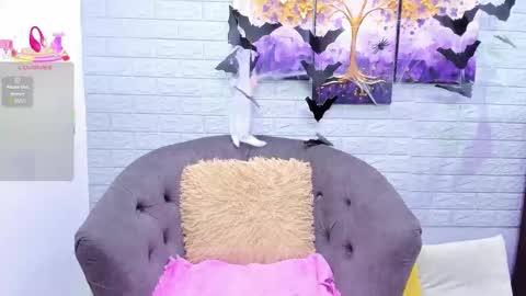      online show from 10/30/25, 07:47