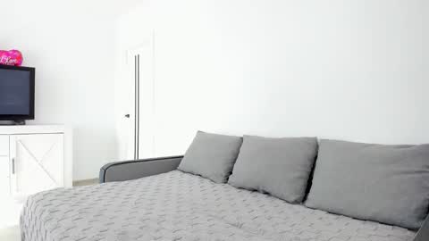 Anna online show from 03/24/26, 12:21