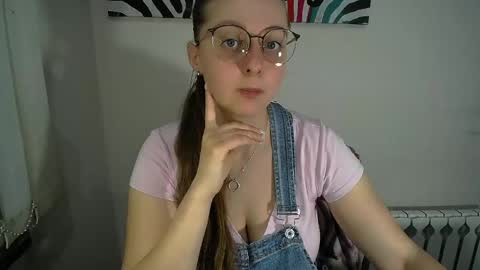 Anna online show from 05/26/26, 06:31
