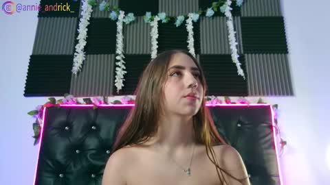 Annie Andrick online show from 03/02/26, 01:07