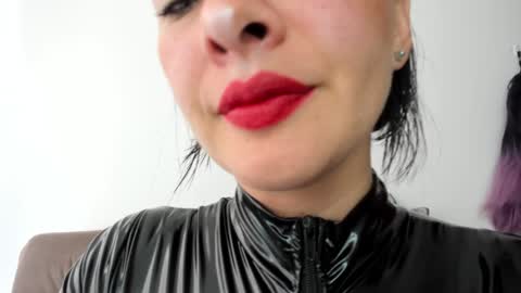 antonia online show from 12/26/24, 04:58