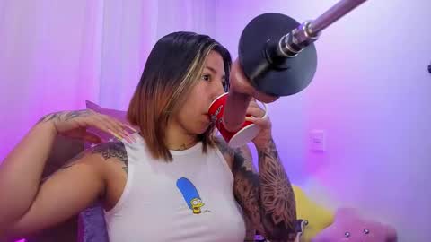 Snapshot of _antonella_dreams chatting on 10/02/25, 10:00 _antonella_dreams online show from 10/02/25, 10:00