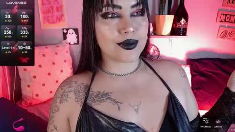 Snapshot of _any_ducan_ chatting on 01/15/26, 02:16 Angie online show from 01/15/26, 02:16