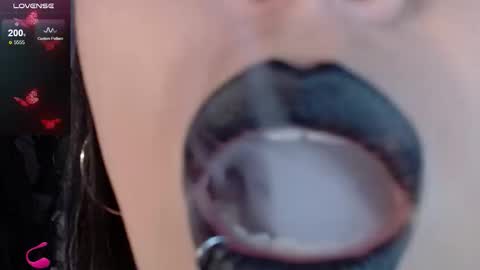 Snapshot of _any_ducan_ chatting on 02/11/26, 02:16 Angie online show from 02/11/26, 02:16