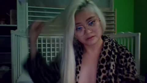 Snapshot of _aradel chatting on 12/03/25, 06:54 _aradel online show from 12/03/25, 06:54