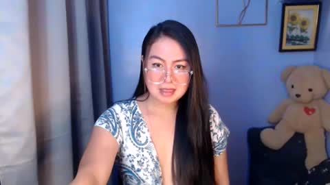 Snapshot of _arah chatting on 06/11/26, 12:54 arah online show from 06/11/26, 12:54
