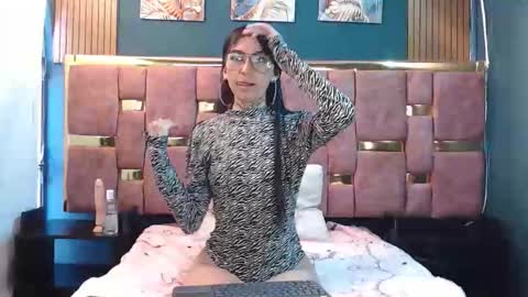 Aranza.  online show from 05/15/26, 12:01