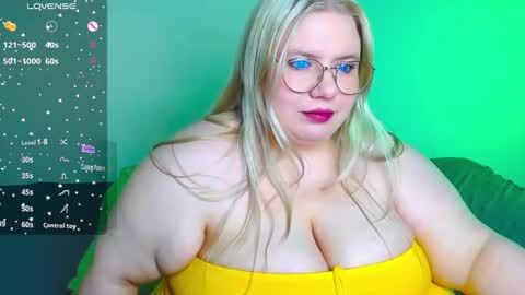 _ariaakashi_ online show from 02/17/25, 08:19