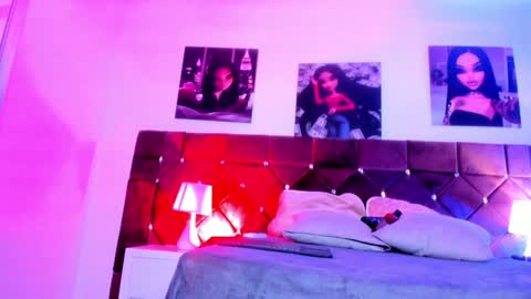 Snapshot of _ariana_lopez_ chatting on 01/18/25, 12:36 Ariana online show from 01/18/25, 12:36