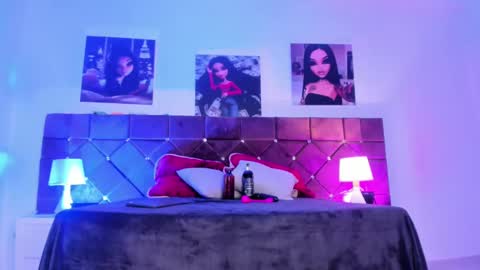 Snapshot of _ariana_lopez_ chatting on 02/17/25, 12:27 Ariana online show from 02/17/25, 12:27