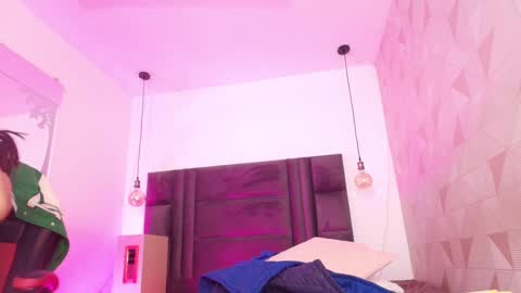 Snapshot of _arle_ chatting on 02/20/25, 11:53 Arlet online show from 02/20/25, 11:53