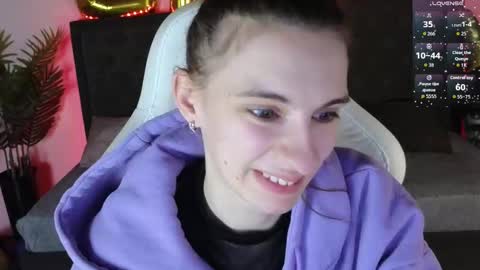 _ash_leyy_ online show from 12/21/25, 01:35