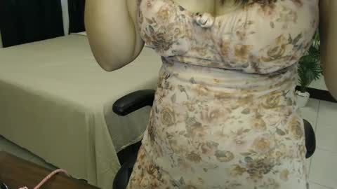 Angie online show from 02/07/25, 08:22