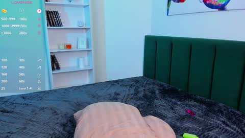 Snapshot of _ashley_collin_ chatting on 01/18/25, 07:48 Sofia online show from 01/18/25, 07:48