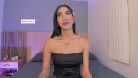 Snapshot of _ashly_77 chatting on 10/06/25, 07:33 Ashly online show from 10/06/25, 07:33