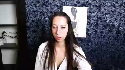 Snapshot of _astraia_ chatting on 07/03/26, 07:37 _astraia_ online show from 07/03/26, 07:37