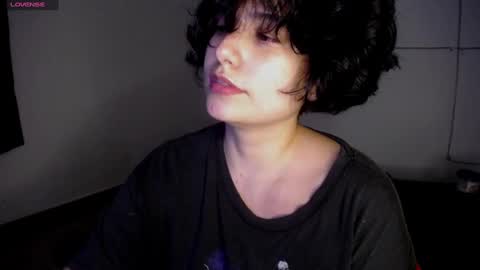 Snapshot of _atenea_golden chatting on 12/14/24, 02:23 atenea online show from 12/14/24, 02:23