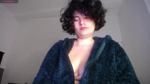 atenea online show from 01/24/25, 01:45