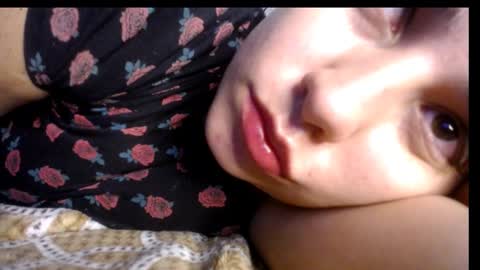 Snapshot of _atenea_golden chatting on 02/07/25, 01:58 atenea online show from 02/07/25, 01:58