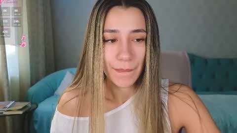 _aura_18 online show from 04/07/26, 02:01