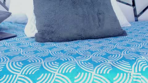 Snapshot of _aurora18 chatting on 02/14/25, 06:34 Aura online show from 02/14/25, 06:34