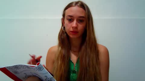 Snapshot of _aurora_sweet chatting on 09/10/25, 09:09 _aurora_sweet online show from 09/10/25, 09:09