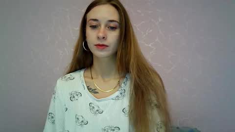 Snapshot of _aurora_sweet chatting on 10/09/25, 08:45 _aurora_sweet online show from 10/09/25, 08:45