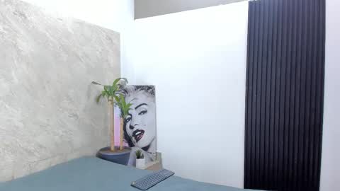 Snapshot of _axel_09 chatting on 09/19/25, 04:58 _axel_09 online show from 09/19/25, 04:58