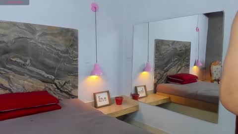 Snapshot of _axel_09 chatting on 09/23/25, 04:37 _axel_09 online show from 09/23/25, 04:37