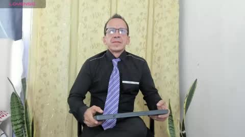 Snapshot of _axelking1_ chatting on 05/26/26, 11:50 Axel online show from 05/26/26, 11:50
