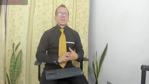 Snapshot of _axelking1_ chatting on 06/16/26, 11:35 Axel online show from 06/16/26, 11:35