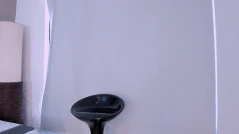 Snapshot of _axelking_ chatting on 10/23/25, 11:42 _axelking_ online show from 10/23/25, 11:42