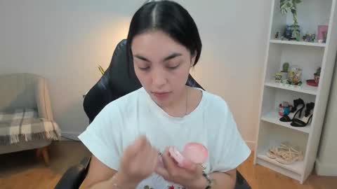 Bella Evans online show from 02/24/26, 06:00