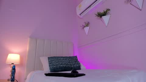 Hi guys i am Bianca  online show from 02/13/25, 08:45